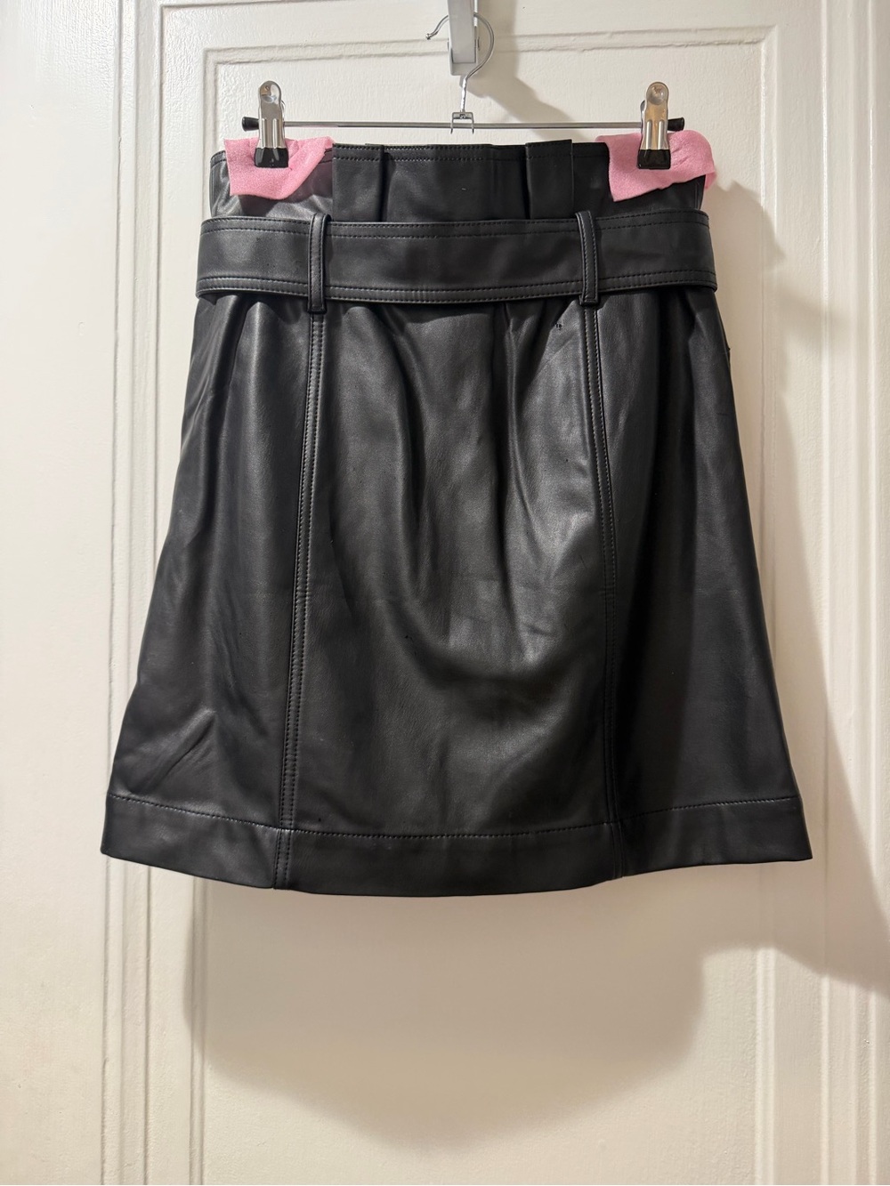 Black High-Waist Belted Leather Mini Skirt - Picture 7 of 10